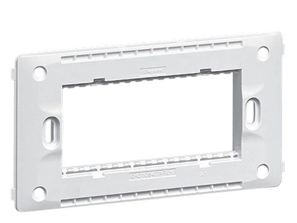 شاسيه 4 فتحه ابيض فورما ماكس