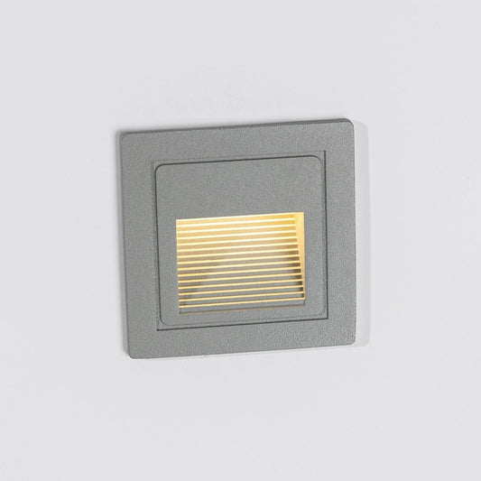 درج سلم شباك مربع صغير ارمادى