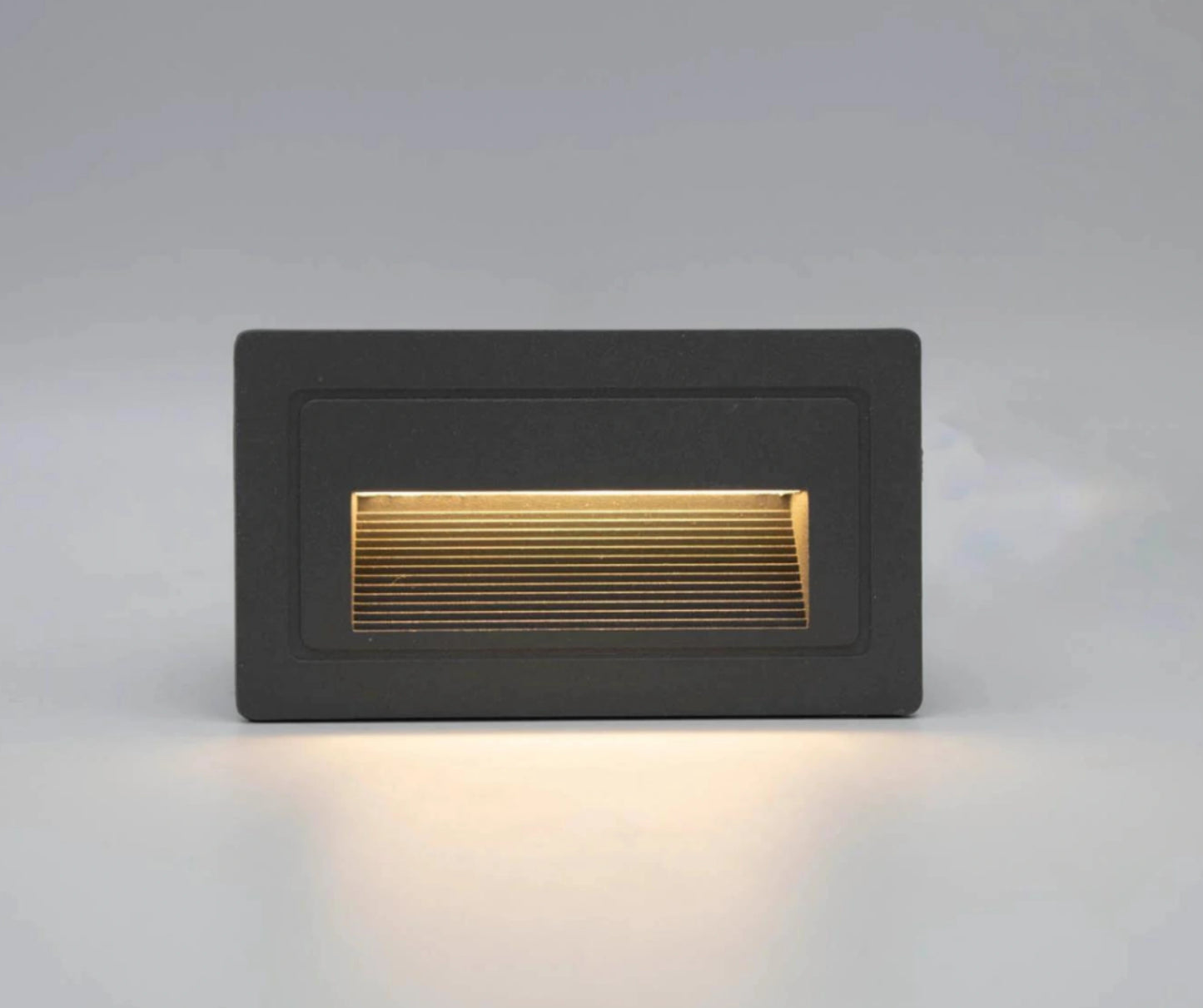 درج سلم شباك ك2401 اسود*وورم 10سم سونايس